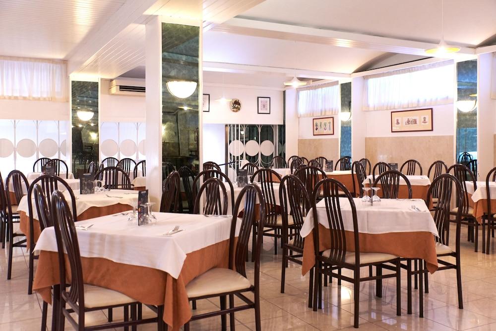 Checkin Garbi Hotel Calella Exterior photo
