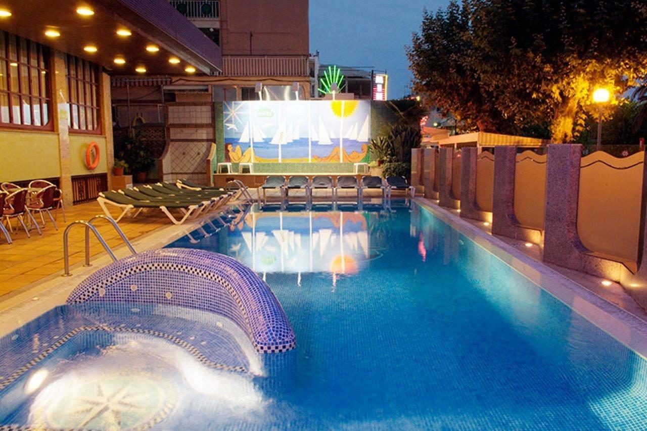 Checkin Garbi Hotel Calella Exterior photo