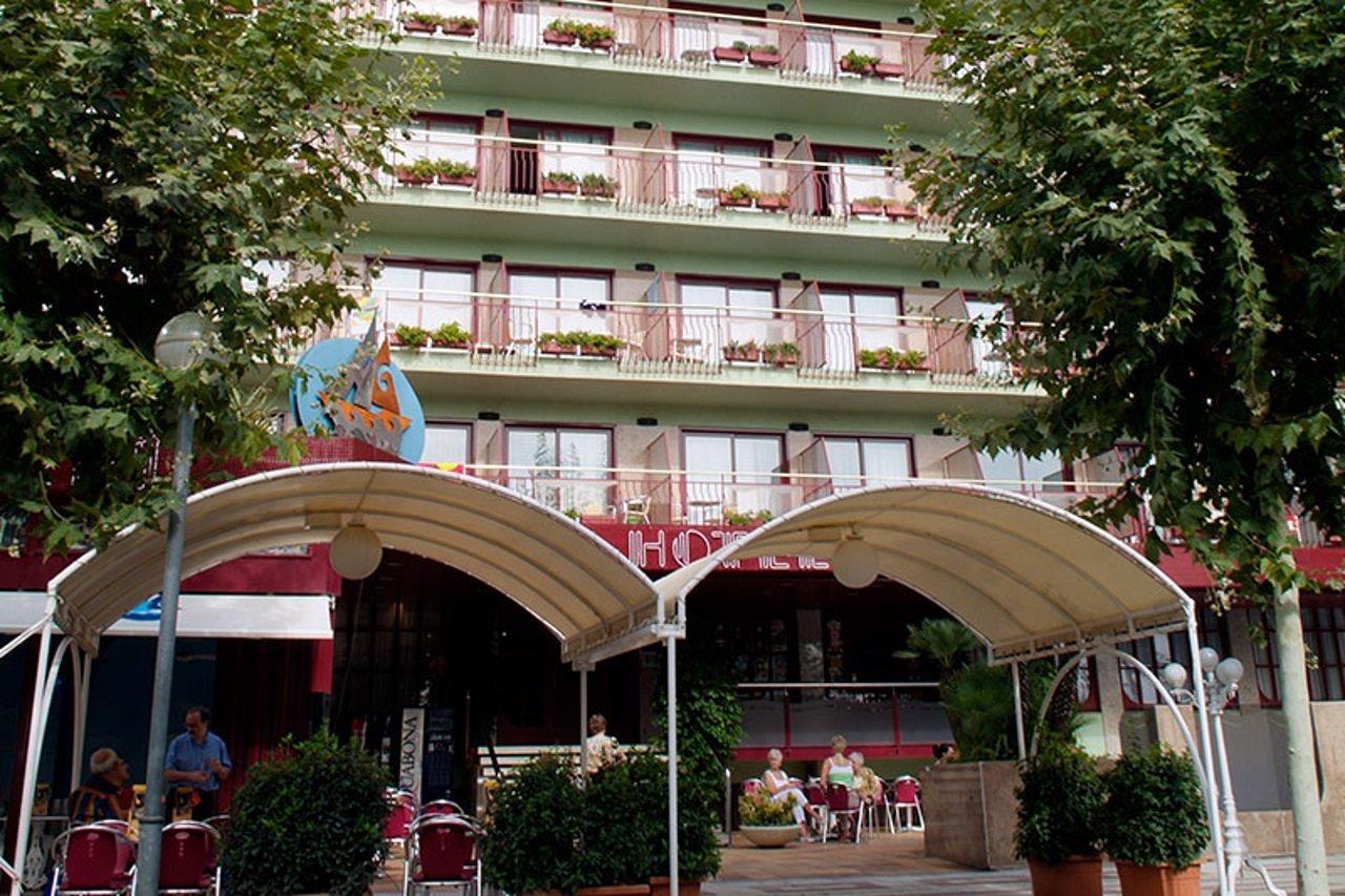 Checkin Garbi Hotel Calella Exterior photo