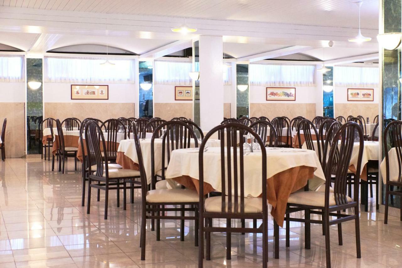 Checkin Garbi Hotel Calella Exterior photo